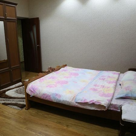 غيومري Srtashyan Apartments - Gorky Street المظهر الخارجي الصورة