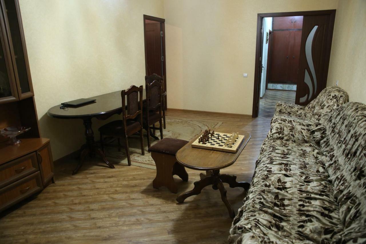 غيومري Srtashyan Apartments - Gorky Street المظهر الخارجي الصورة